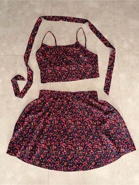 SHEIN Black Floral Two-Piece Skater Skirt Set with Pink & Orange Accents